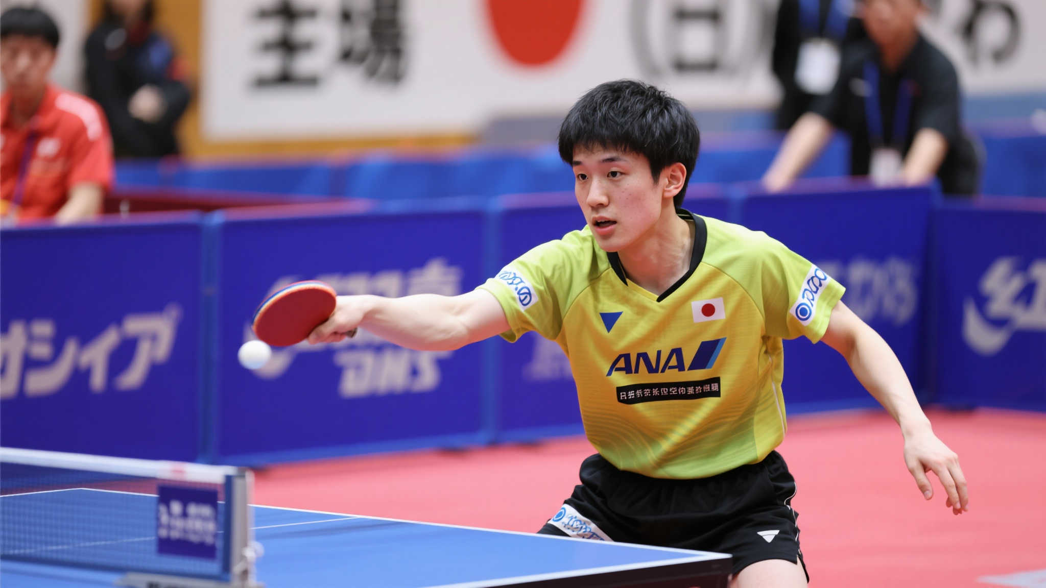 勇敢跨越舒适区,户上隼辅转战德甲新挑战 勇敢跨越舒适区,户上隼辅转战德甲新挑战